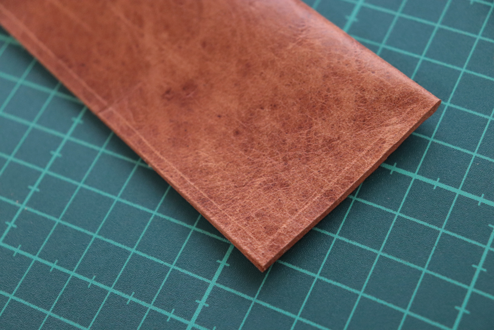 1枚革で作る紳士用扇子入れ