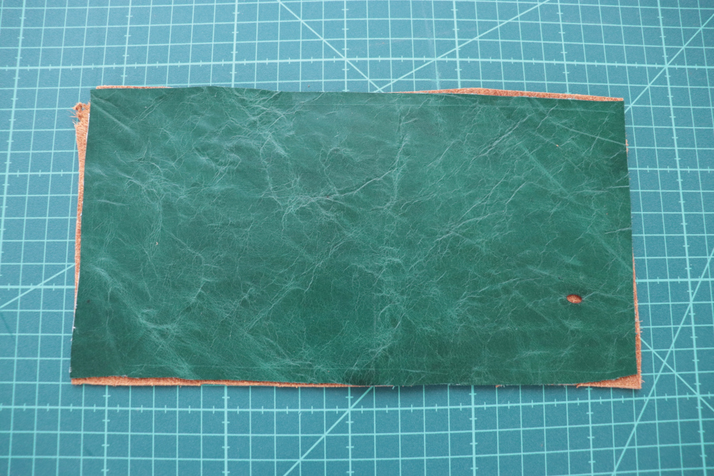 1枚革で作る婦人用扇子入れ