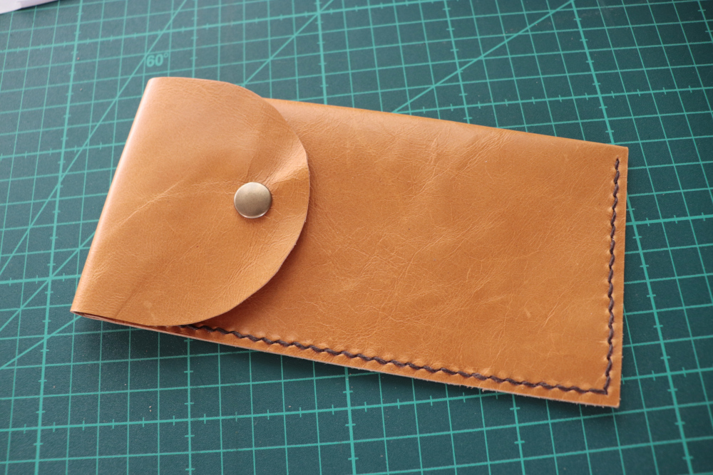 1枚革から作るマルカクペンケース